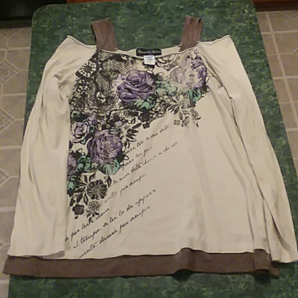 Off the Shoulder Longsleeve